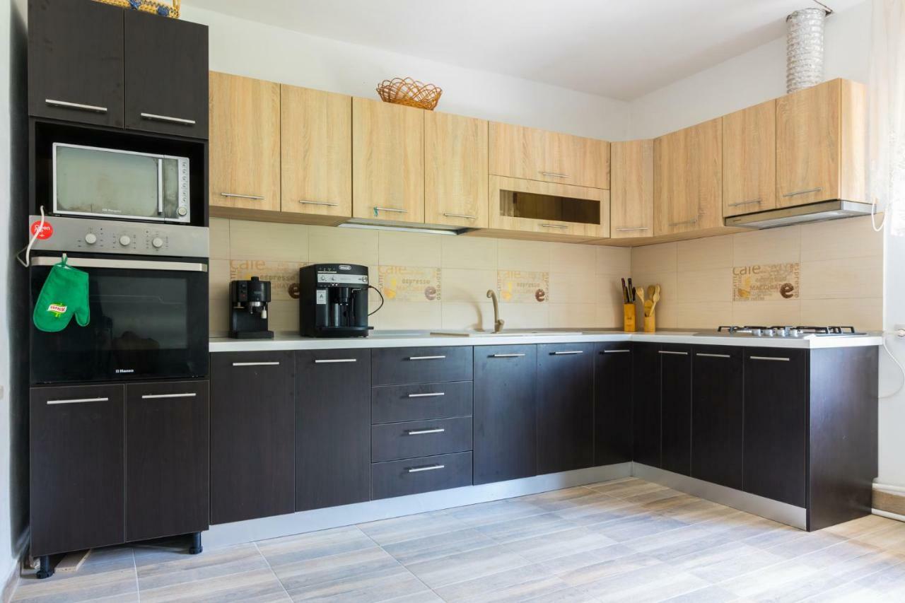 Casa De Vacanta Marya Baia de Fier Ngoại thất bức ảnh